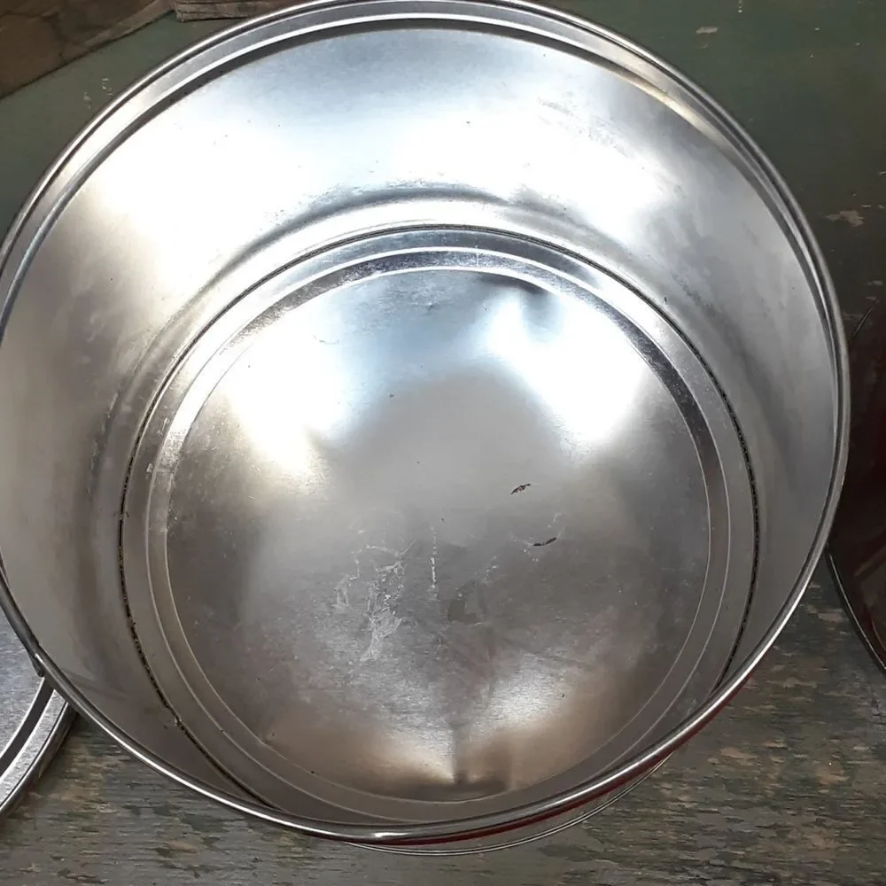 ‎Bundle of 3 beautiful floral collectors tins.